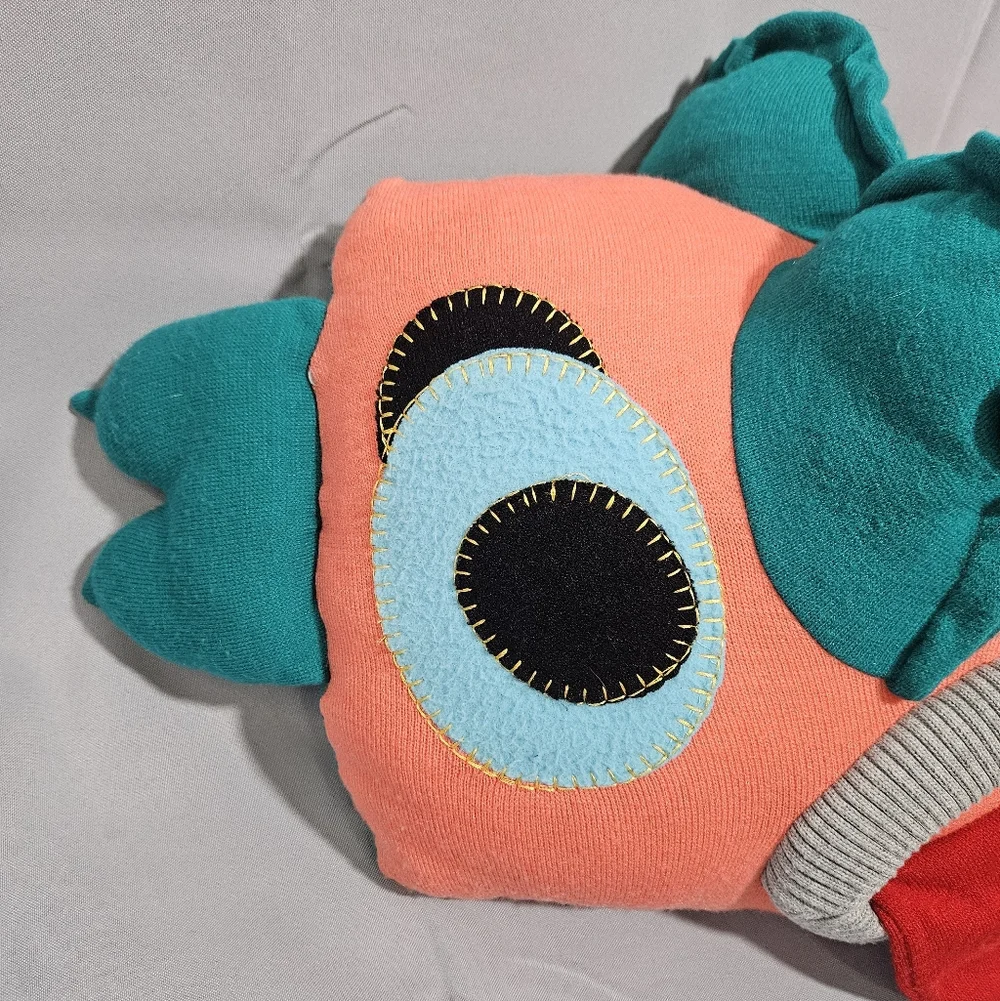 Manhattan Toy Company VTG 2009 Funky Wacky Face Throw Pillow RARE COLLECTIBLE